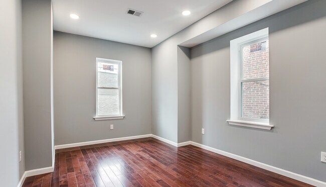 Building Photo - 212 S 50th St