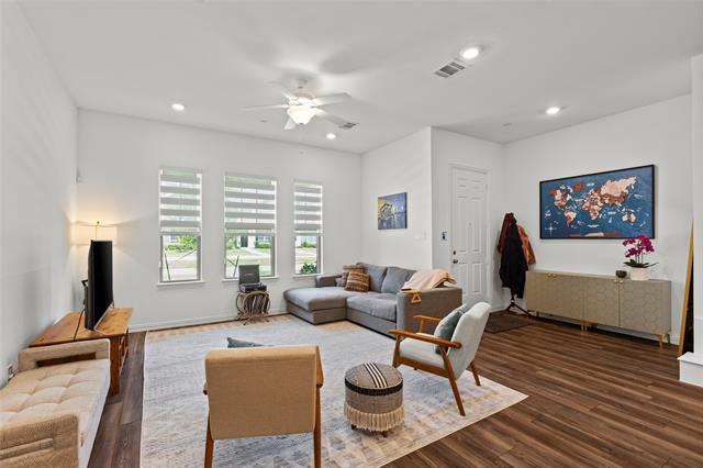 Building Photo - 6302 Baritone Ct