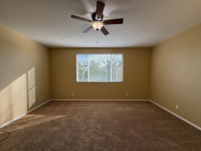 Building Photo - Beautiful Large Two Story Home is Centrall...
