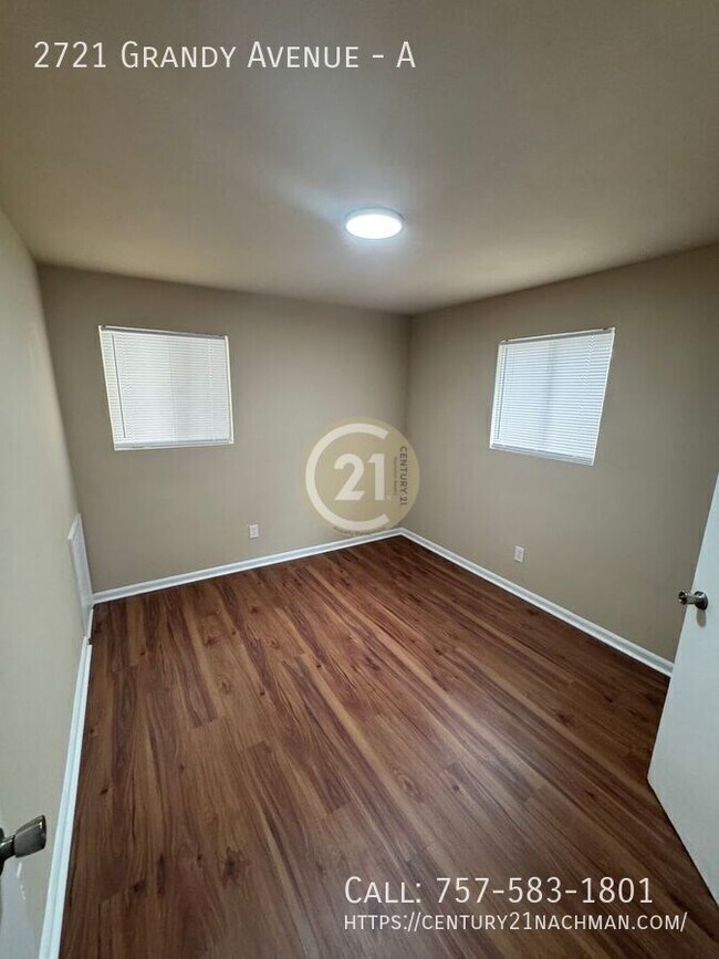 Building Photo - 2721 Grandy Ave