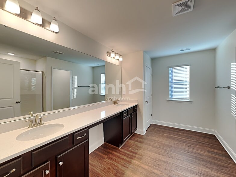 Building Photo - 2030 Corey Joseph Dr