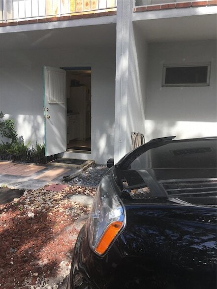 Building Photo - 1407 NE 56th St