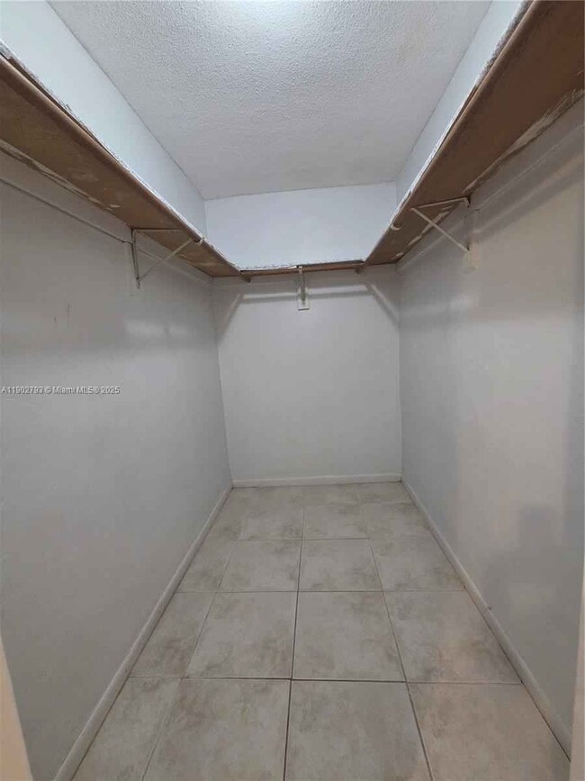 Building Photo - 10725 NW 8th Ave