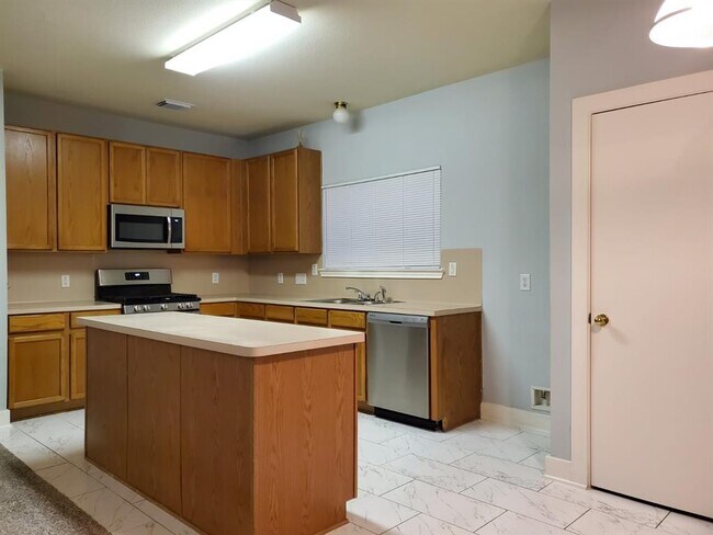 Building Photo - 5722 Sonoma Ridge