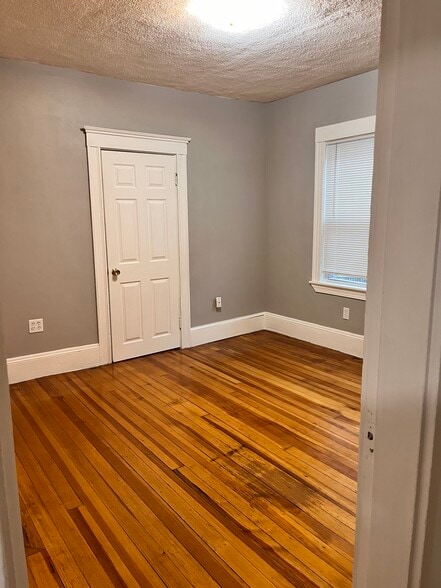 Building Photo - 32 Chubbuck St