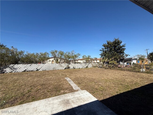 Building Photo - 1315 NE Pine Island Ln