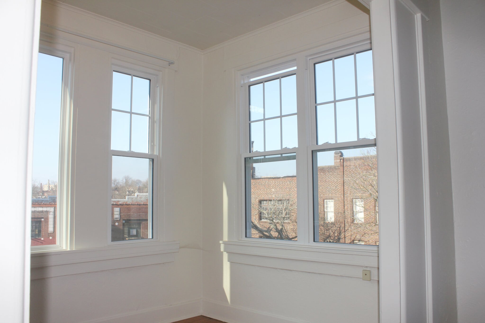 Building Photo - 5840 Alderson St