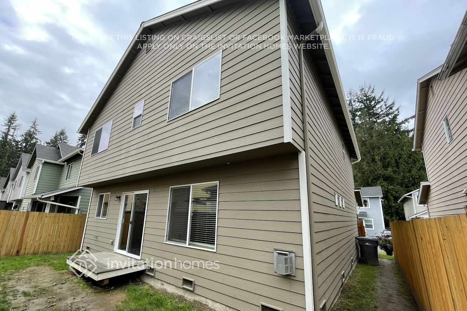 Building Photo - 13411 11th Pl W