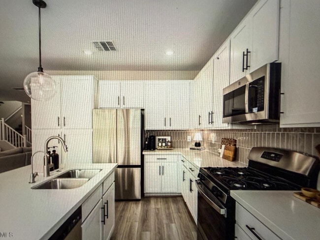 Building Photo - 4765 S Ferric