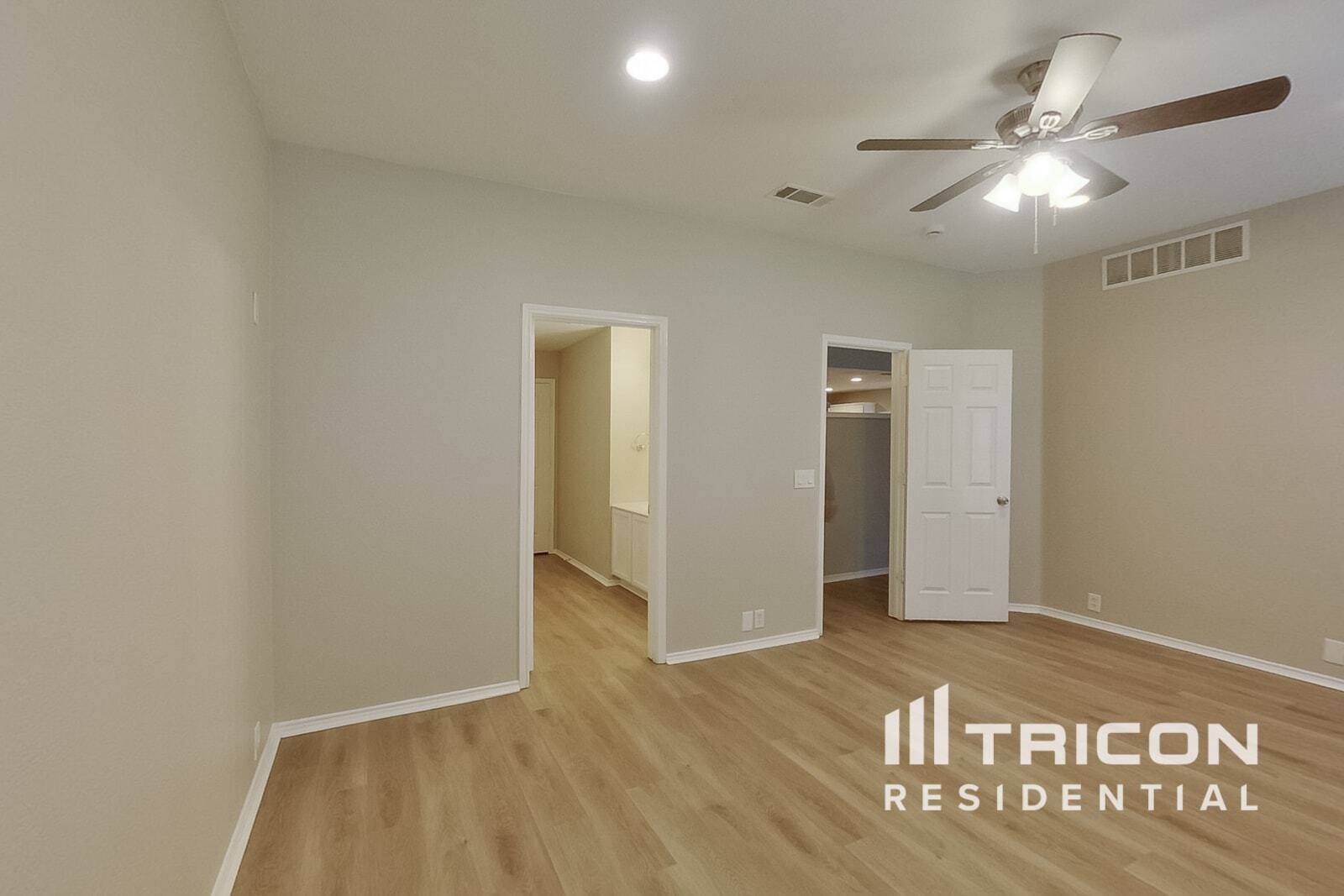 Building Photo - 206 Bison Meadow Dr