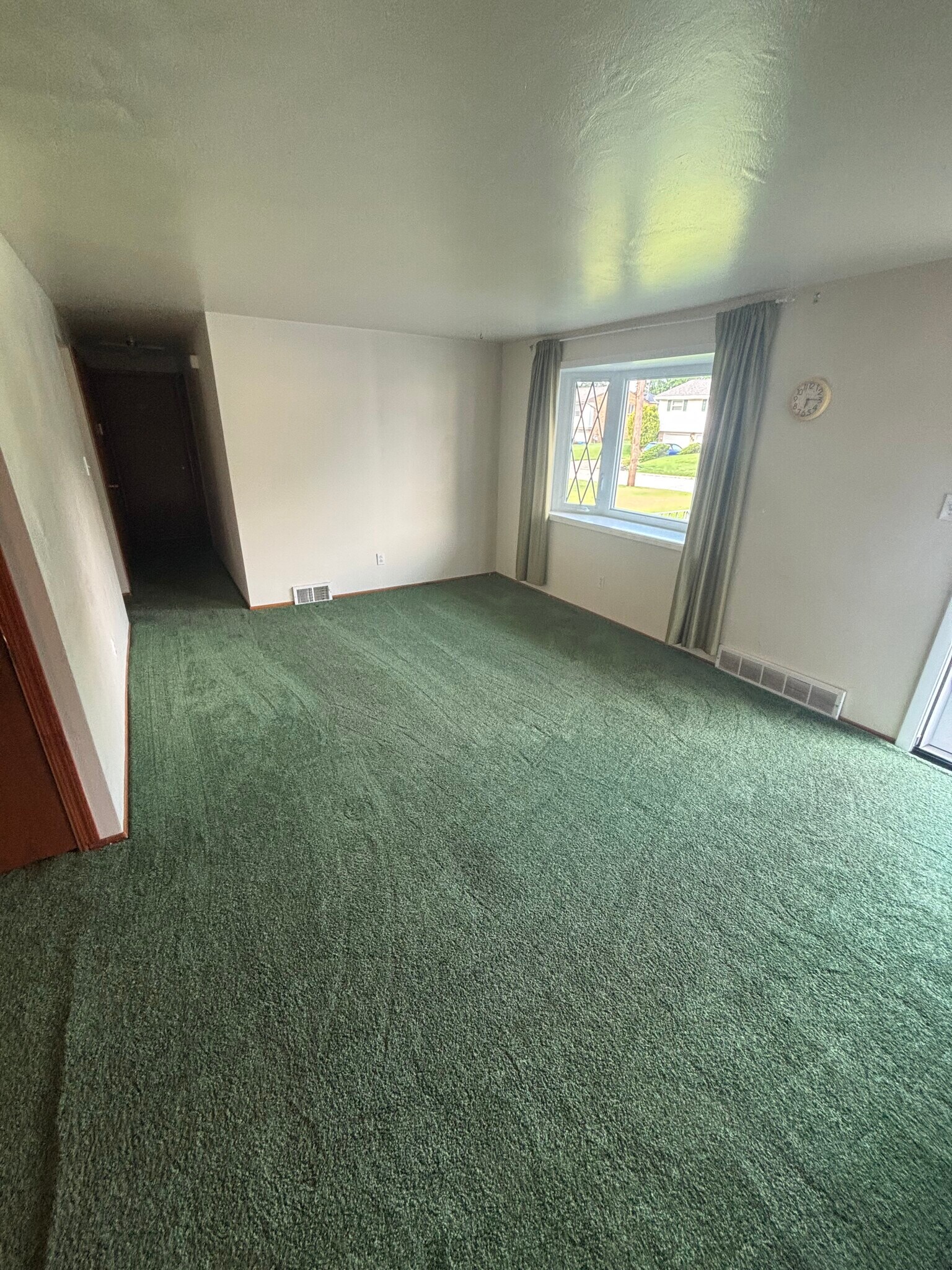 Building Photo - 225 Fairhaven Dr