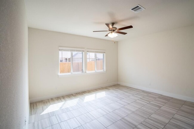 Building Photo - 113 Furlong Dr