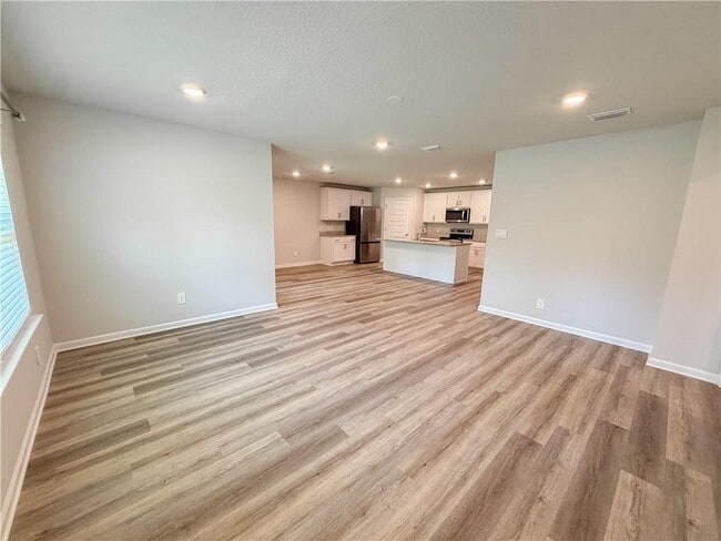 Building Photo - 5205 Pinyon Dr