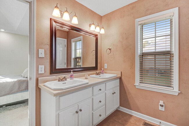 Building Photo - Spacious BRICK HOME in Goldsboro - 3 BR, 2...