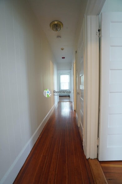 Building Photo - 1 Ashford Ct