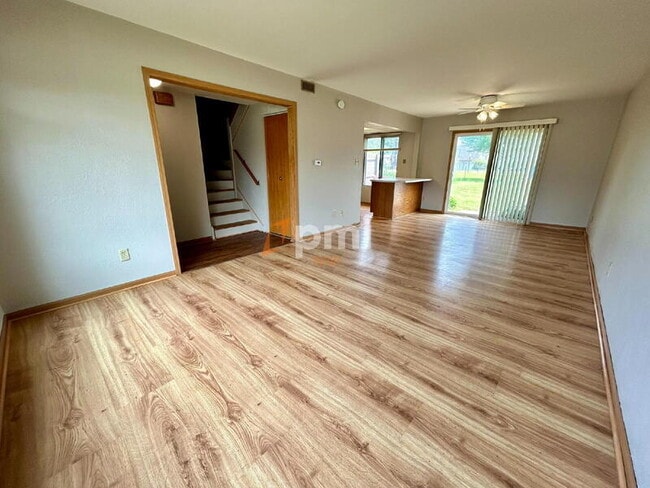 Building Photo - 6059 Delaware Dr