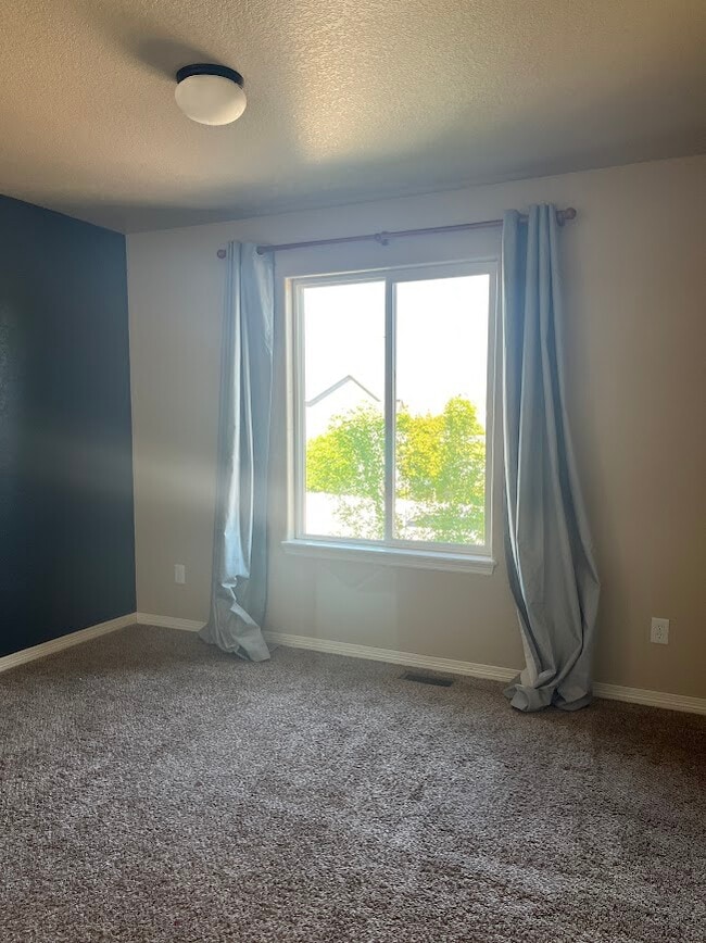 Building Photo - 964 Pyxis Dr