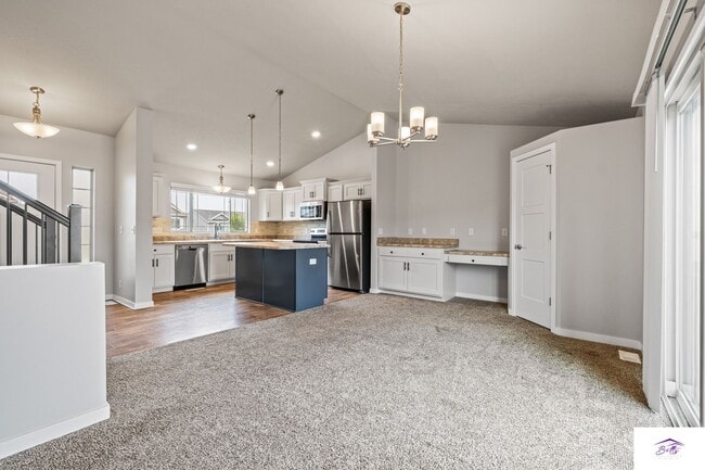 Building Photo - WELCOME HOME!