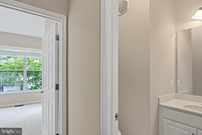 Building Photo - 1831 Cedar Cove Way