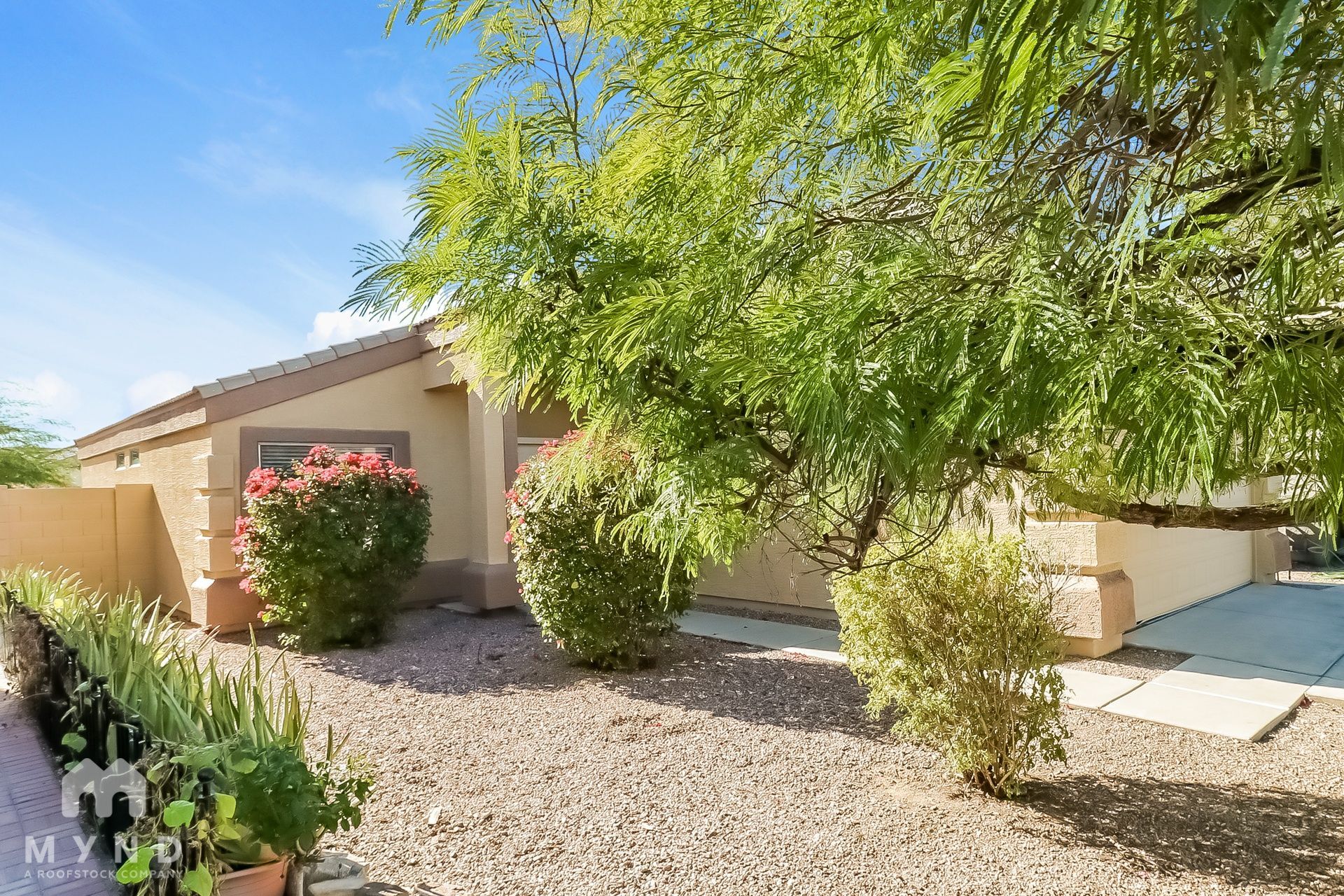 Building Photo - 12333 W Rosewood Dr