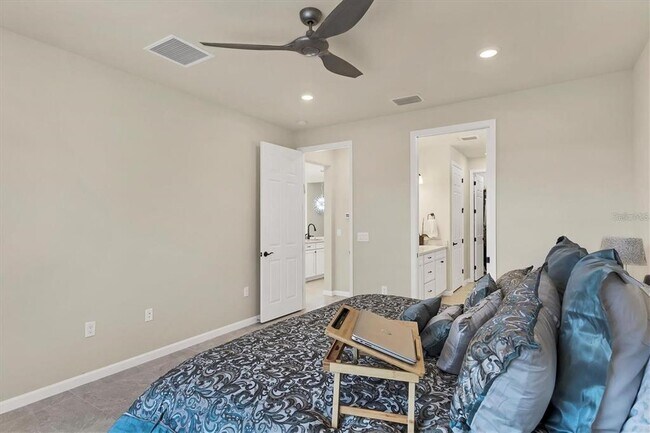 Building Photo - 5721 Sweet Leaf Way
