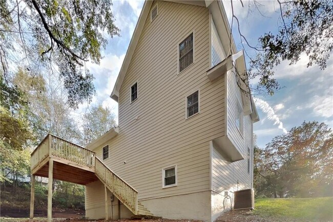 Building Photo - 116 Shefield Pl