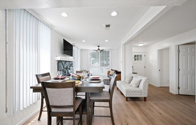 Building Photo - 1600 Crescent Heights St