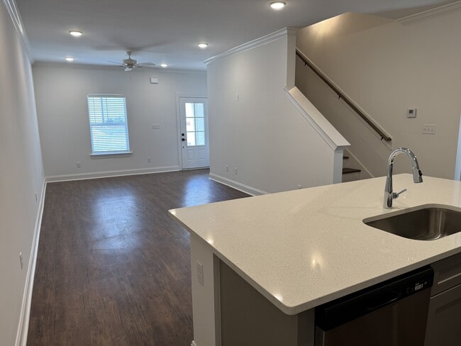 Building Photo - 671 Cottage Grv Cir