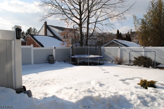 Building Photo - 51 Anderson Ave