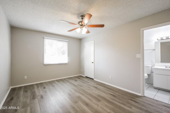 Building Photo - 3543 W Lupine Ave
