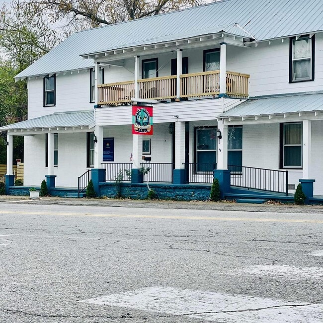 Building Photo - 201 E Main St