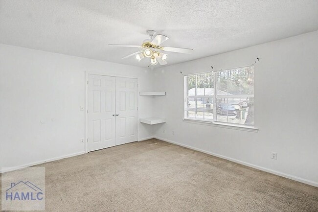 Building Photo - 342 Sheila Dr