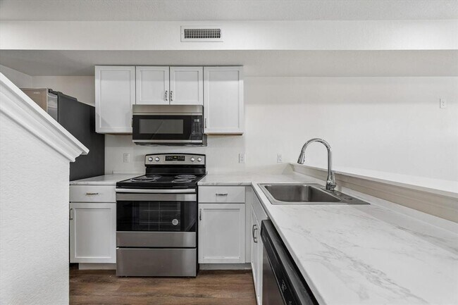 Building Photo - 230 Debus Dr