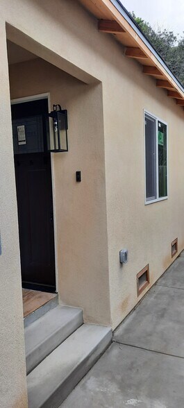 Building Photo - 3617 Birdie Dr