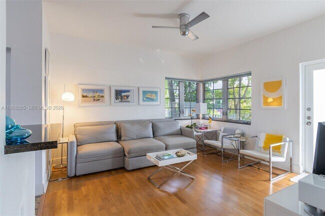 Building Photo - 1600 Michigan Ave