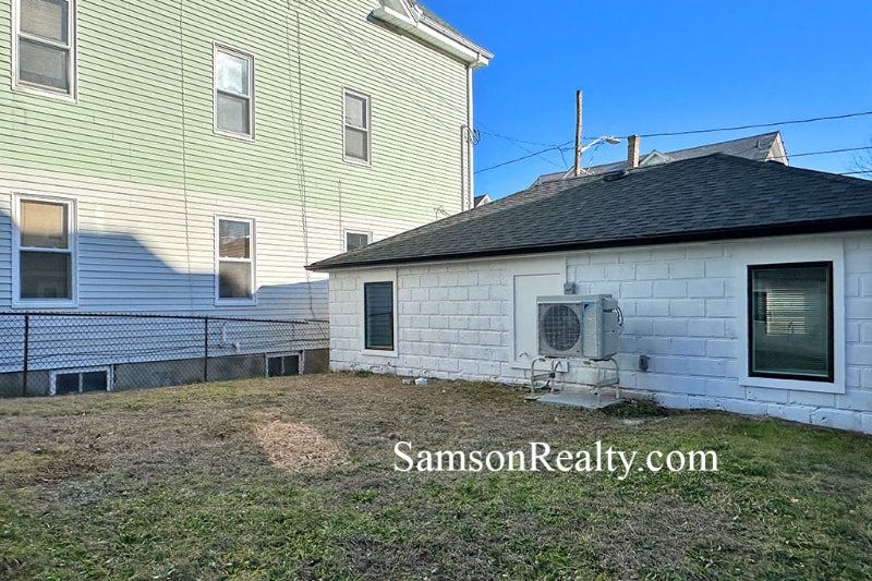 Building Photo - 39 Schofield St