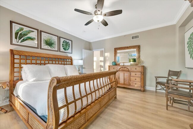 Building Photo - 6406 Gulf Dr