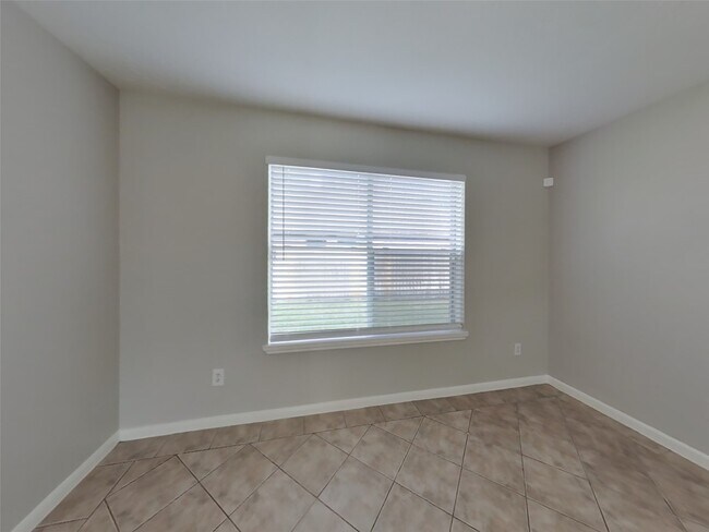 Building Photo - 14907 Englebrook Dr