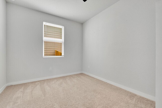 Building Photo - Cozy 3 Bedroom Home in Blue Ridge Ranch- Growing Southeast San Antonio Area!