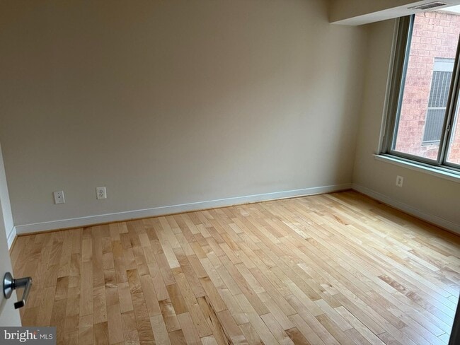 Building Photo - 7500 Woodmont Ave