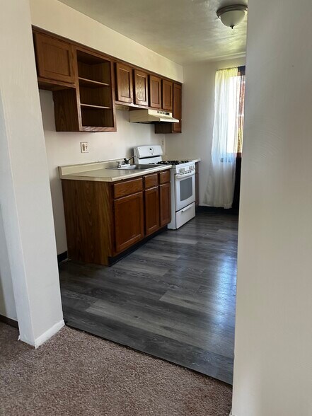 Building Photo - 3804 Soltis Dr