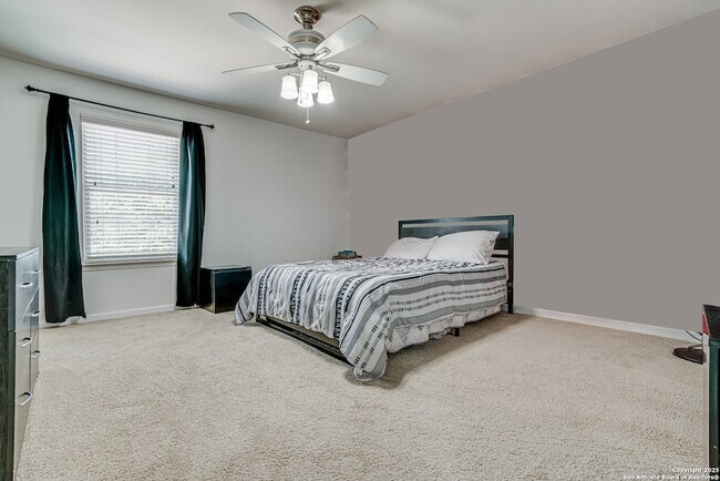 Building Photo - 5619 Red Canyon