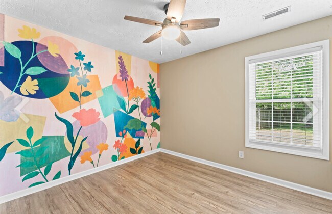 Building Photo - 8003 Minehead Dr