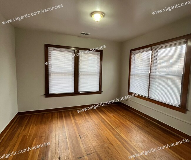 Building Photo - 461 Hayes St