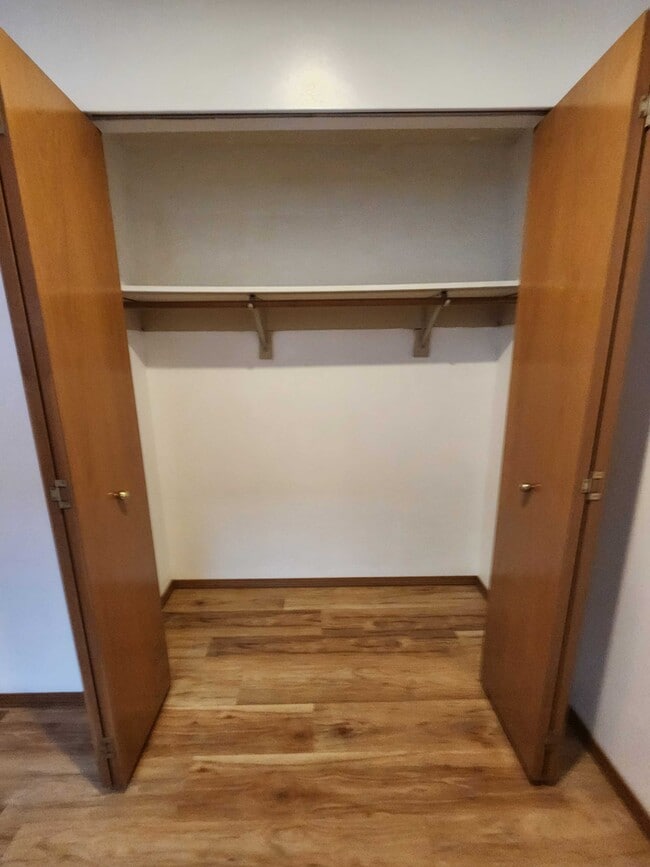 Building Photo - 304 NE 50th St