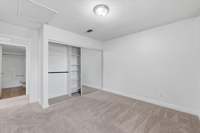 Building Photo - 9325 W Desert Inn Rd