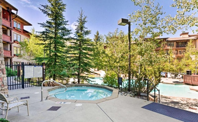 Building Photo - Coming soon! Solitude Luxury 1 bed / 1 bath Condo! Fully furnished!