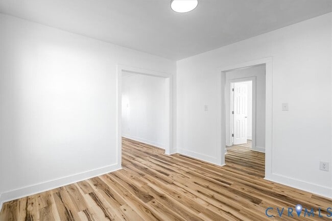 Building Photo - 1609 Buren St