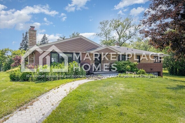 Primary Photo - 13140 S 86th Ave
