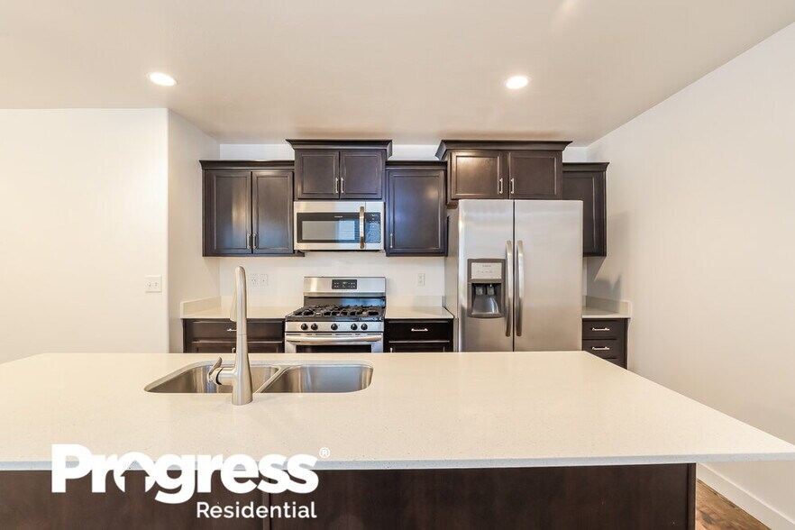 Building Photo - 7907 S Gaea Ct